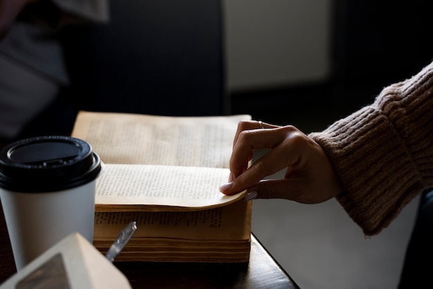 拥有一只可爱的橘猫是什么体验？